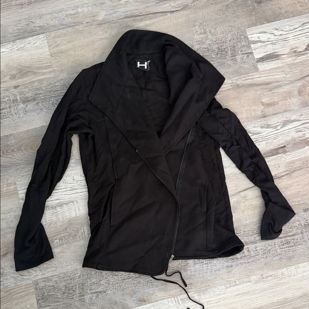H by Bordeaux Women's Black Blazer Like zip Jacket